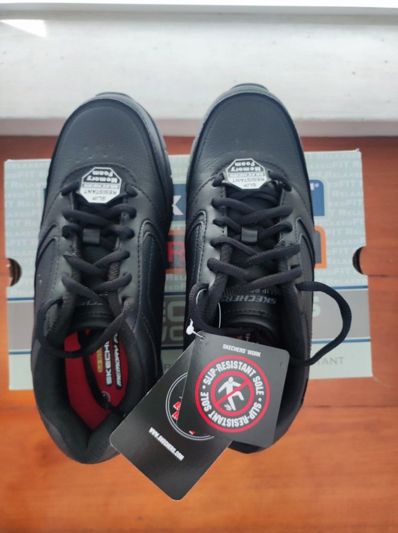Skechers slip resistant 2024 memory foam shoes