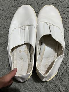 Slip on vincci preloved