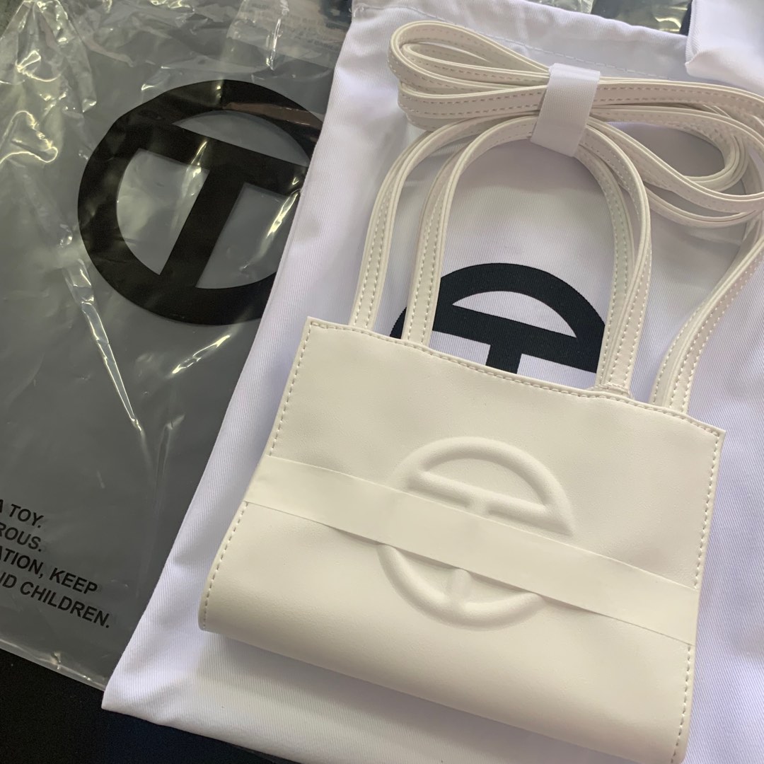 White hotsell telfar bag
