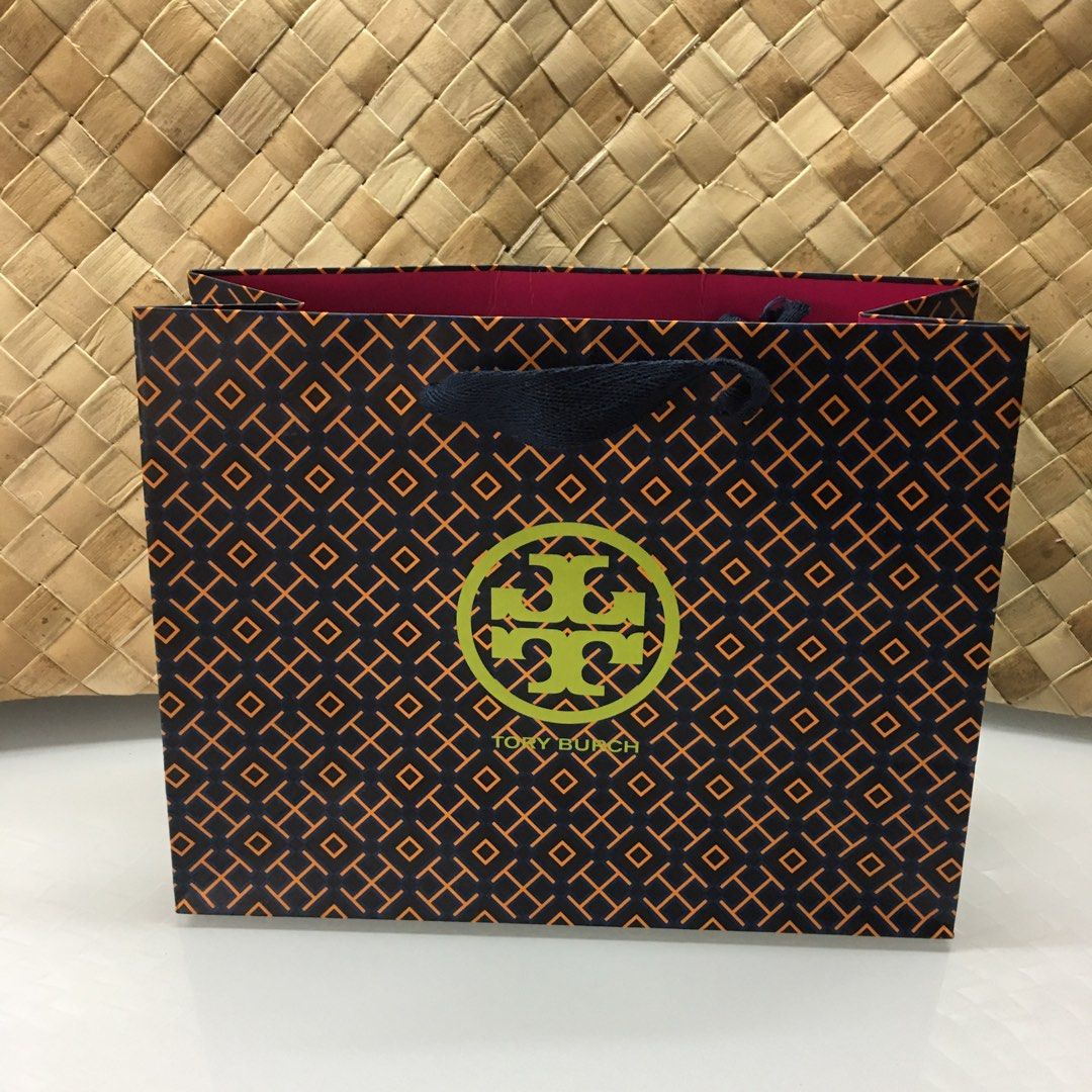 Tori Burch Small Paperbag (Category: Luxury Bags & Wallets) located in Manila. Submitted by thebookclubz (Listing ID 1215433053, Image 1). Description: Tori Burch USA.