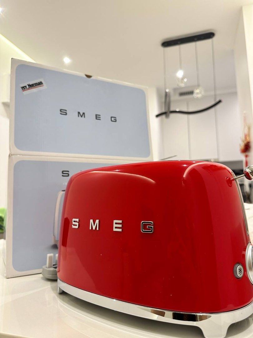 TSF01 Smeg Bread Toaster (2 Slices) Pembakar Roti / 6 Toasting Level
