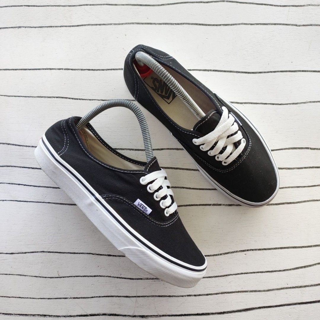 VANS AUTHENTIC BLACK WHITE , Men's Fashion, Footwear, Sneakers on  Carousell