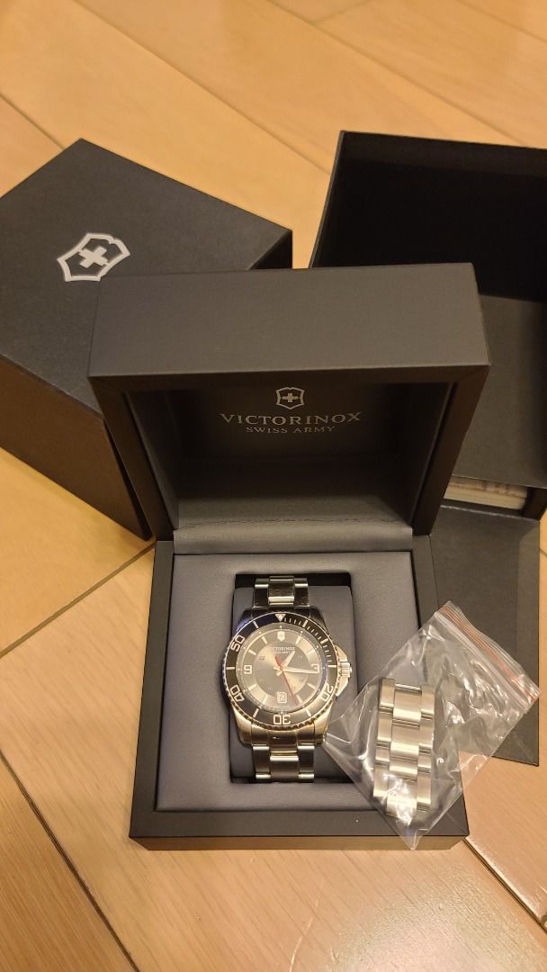 Victorinox swiss army maverick large clearance
