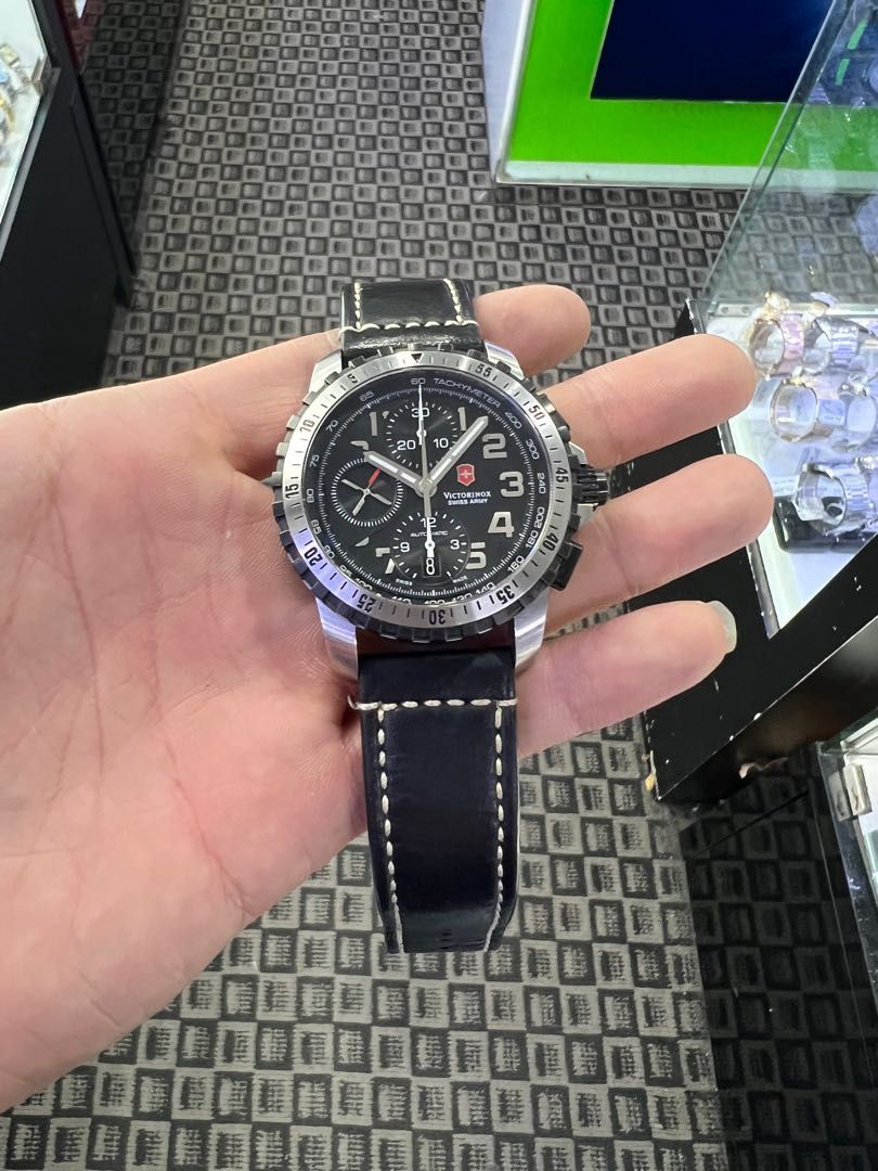 VICTORINOX SWISS ARMY SWISS MADE AUTOMATIC CHRONOGRAPH ETA7750 241195