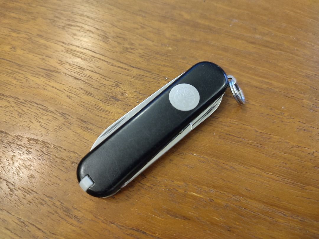 Us army swiss army knife 2025
