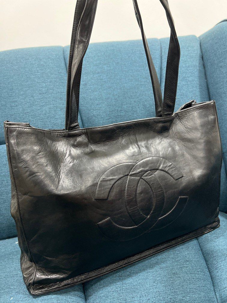Chanel black leather tote outlet