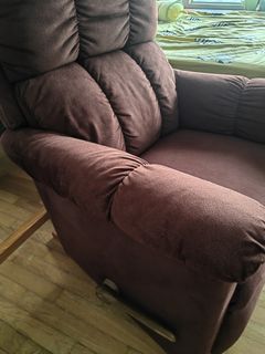 (Category: ) located in . Submitted by hcui004 (Listing ID 1215356701, Image 1). Description: .