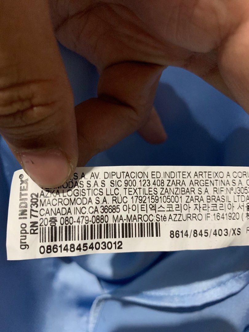 Zara Buttoned Satin Shirt, Fesyen Wanita, Pakaian Wanita, Atasan Di  Carousell