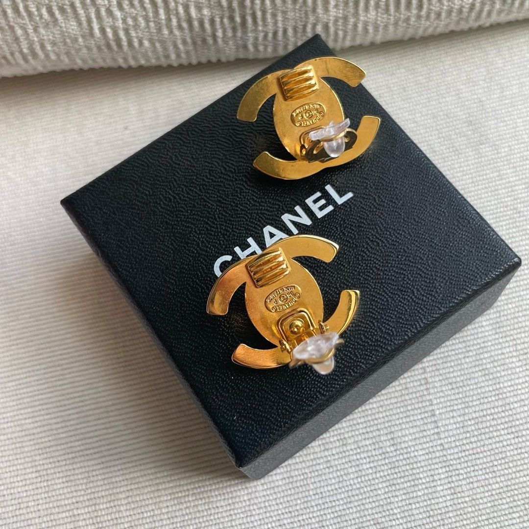 AUTHENTIC CHANEL CC Turnlock Clip On Earrings 24k Gold Hardware Luxury Accessories on Carousell