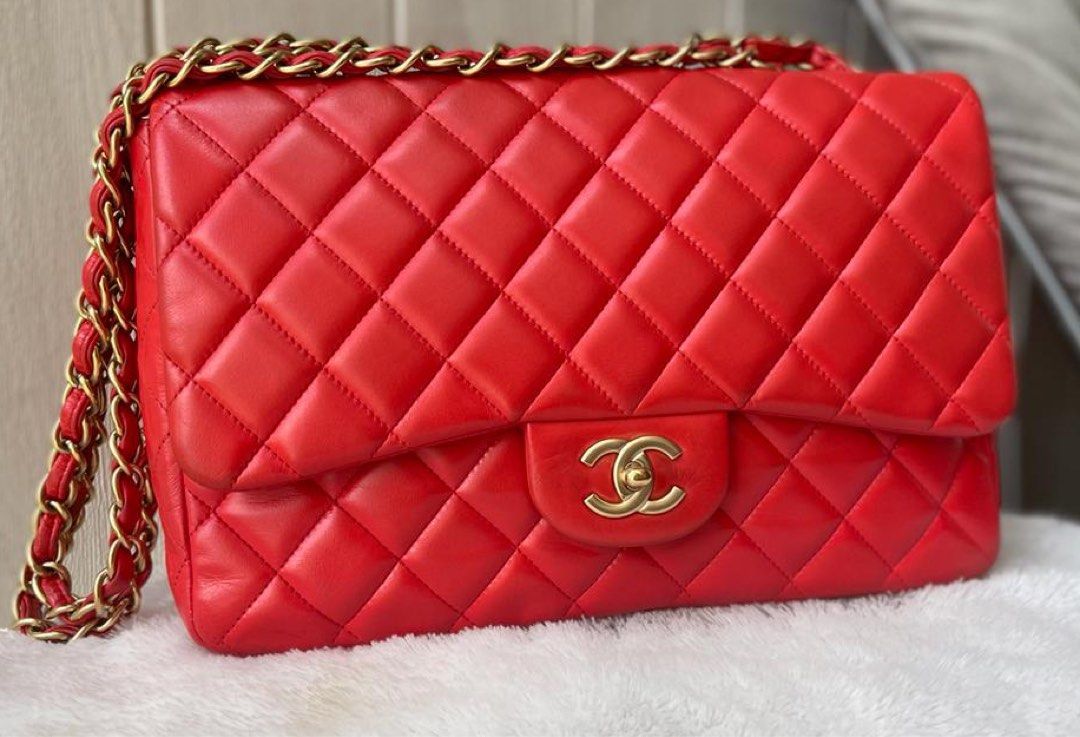 🔴 (RARE!) CHANEL VINTAGE RED CLASSIC FLAP BAG MEDIUM LAMBSKIN 24K GOLD  HARDWARE GHW DOUBLE CF / SMALL MINI JUMBO CAVIAR SCARLET, Luxury, Bags &  Wallets on Carousell
