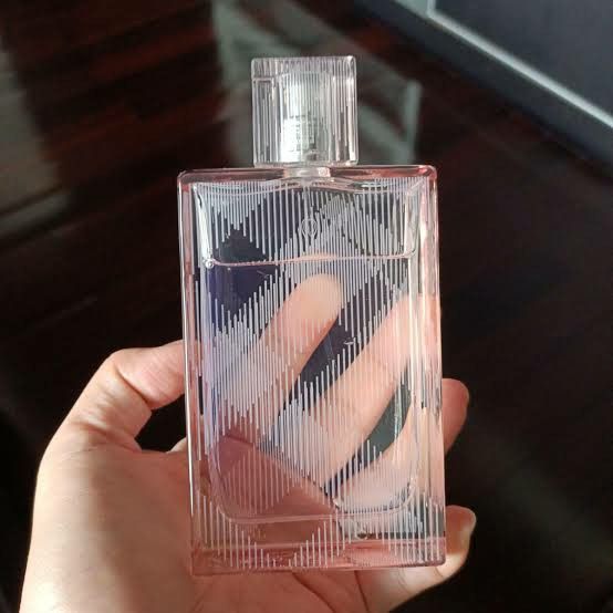 Awet bgt) Parfum burberry brit sheer, Kesehatan Kecantikan