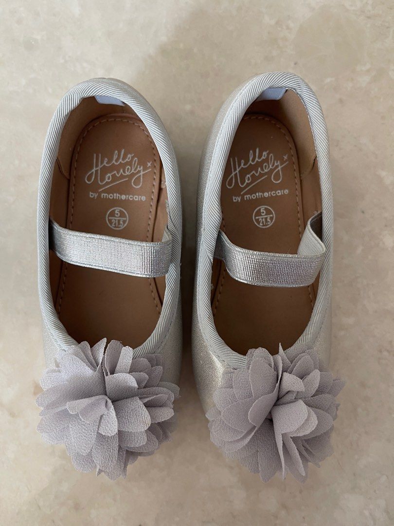 Clarks mothercare shop