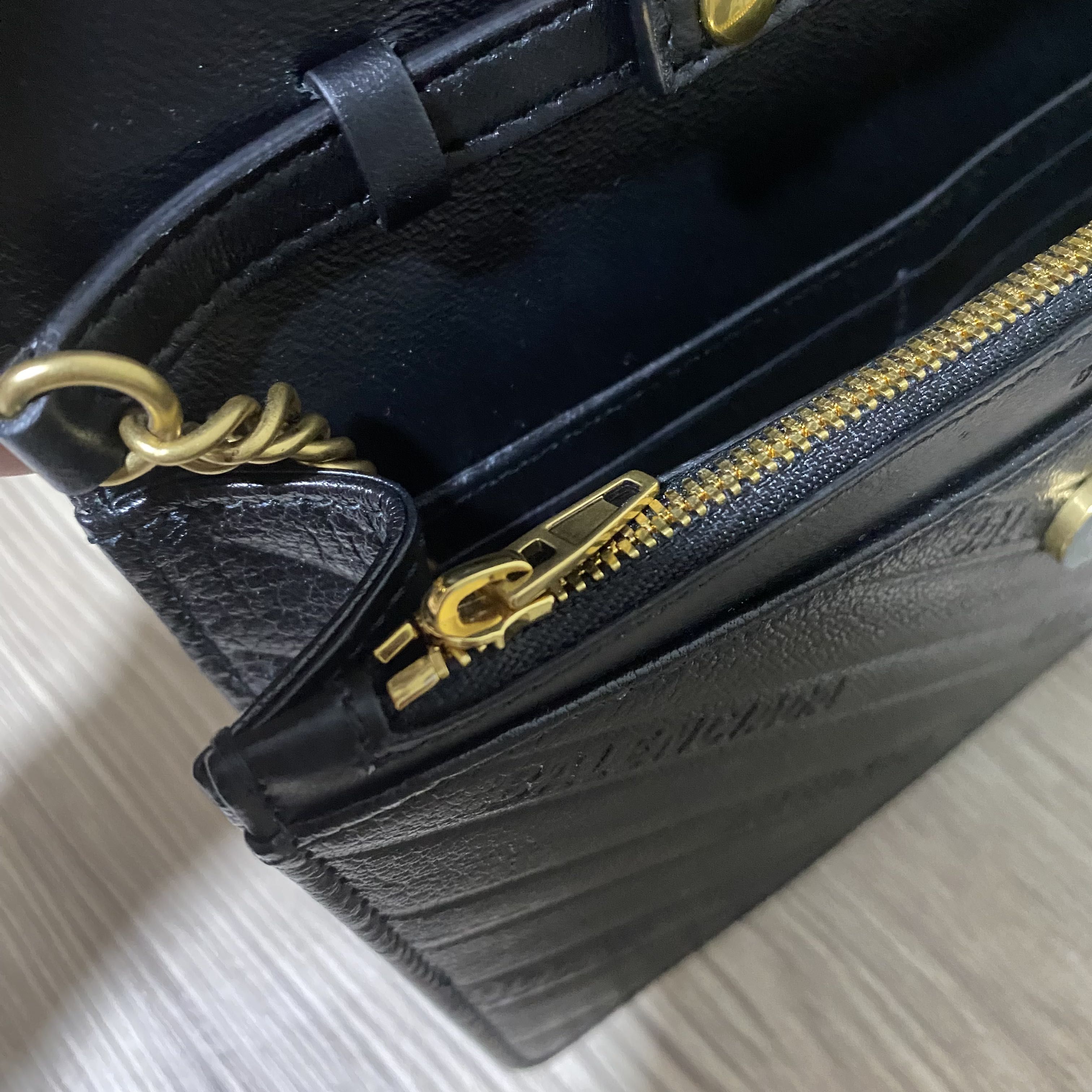 Balenciaga Wallet On Chain WOC Gold Chain BB New Logo GHW, Barang Mewah