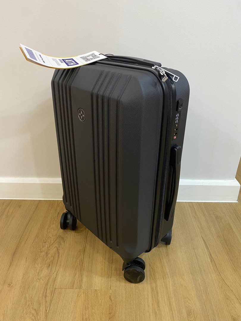World traveler suitcase shop