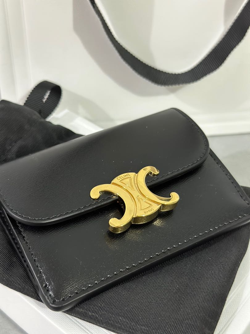 Shop CELINE Triomphe CARD HOLDER WITH FLAP TRIOMPHE IN SHINY