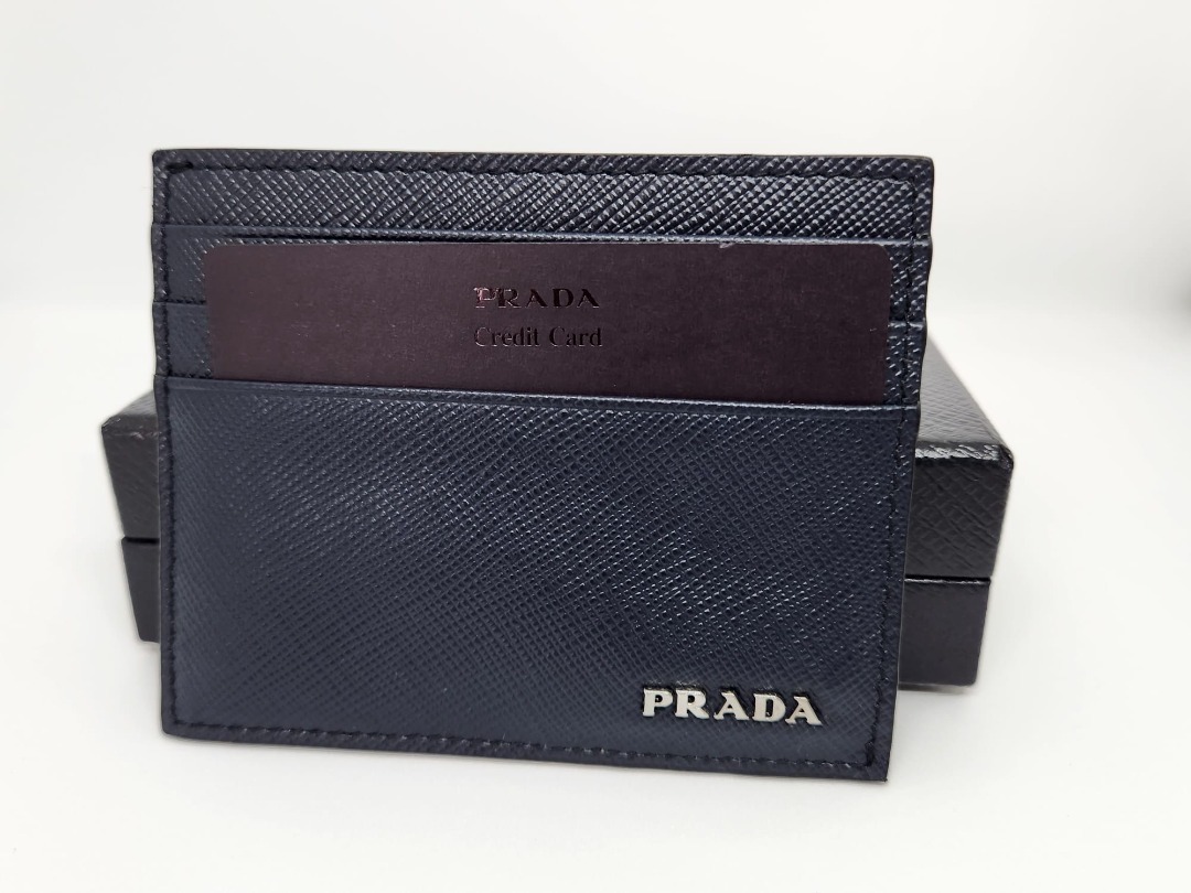 2mc223 prada store