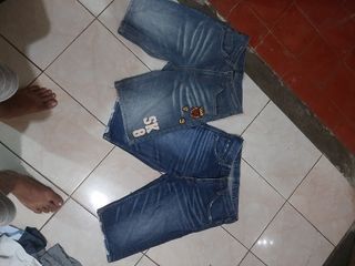 Celana pendek Jeans levi strauss  502  dan vans