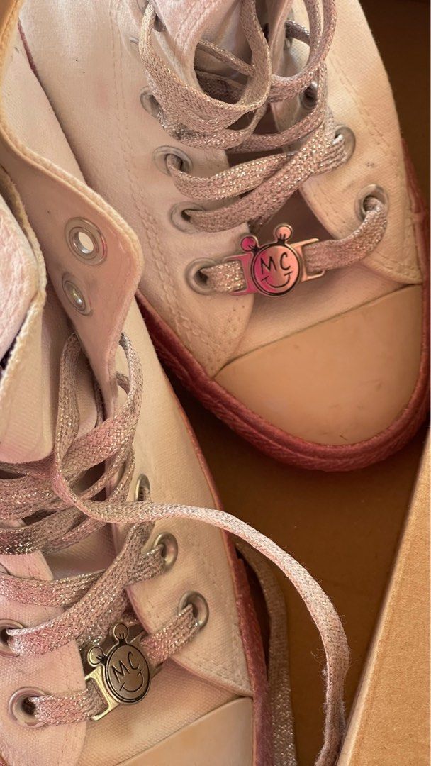 Converse miley discount cyrus pink