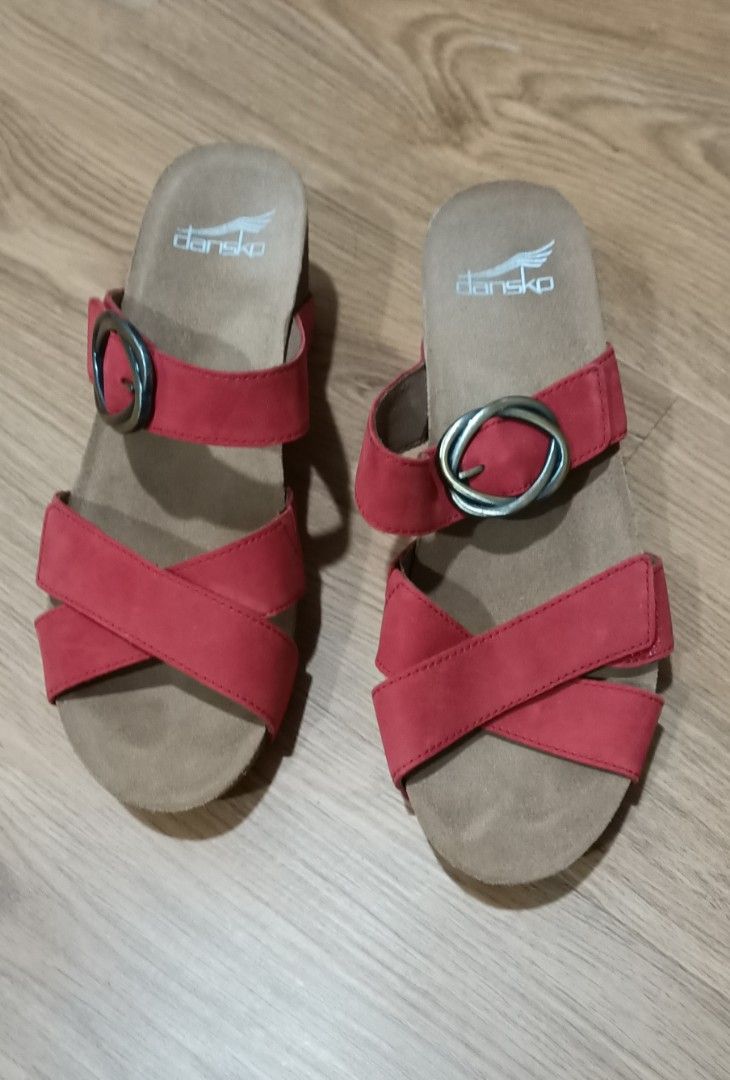 Dansko red sandals online
