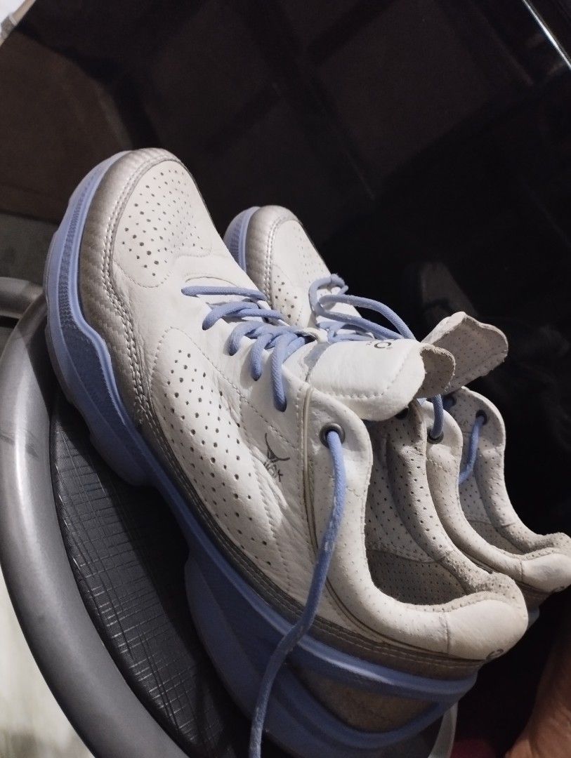 ecco performance shoes