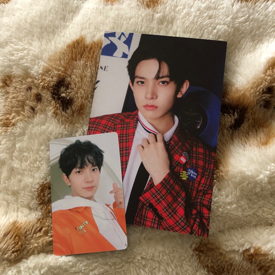 enhypen season's greetings 2023 photocard & postcard, Hobbies & Toys