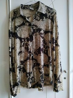 Exclusive Patterned Long Sleeved Top