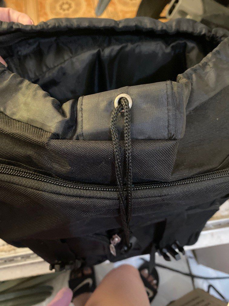 Fila backpack (Category: Backpacks) located in Nasugbu. Submitted by bi.mnl (Listing ID 1215548982, Image 3). Description: stored for a long time so needs wash medium size.