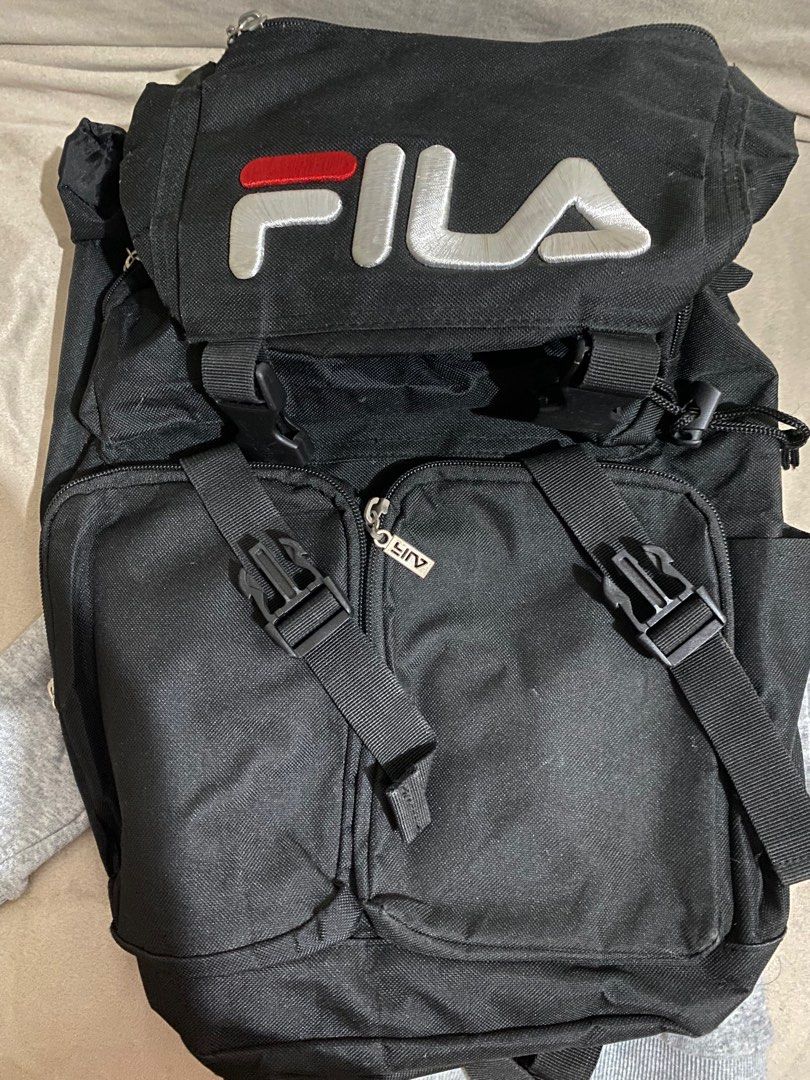 Fila backpack (Category: Backpacks) located in Nasugbu. Submitted by bi.mnl (Listing ID 1215548982, Image 1). Description: stored for a long time so needs wash medium size.