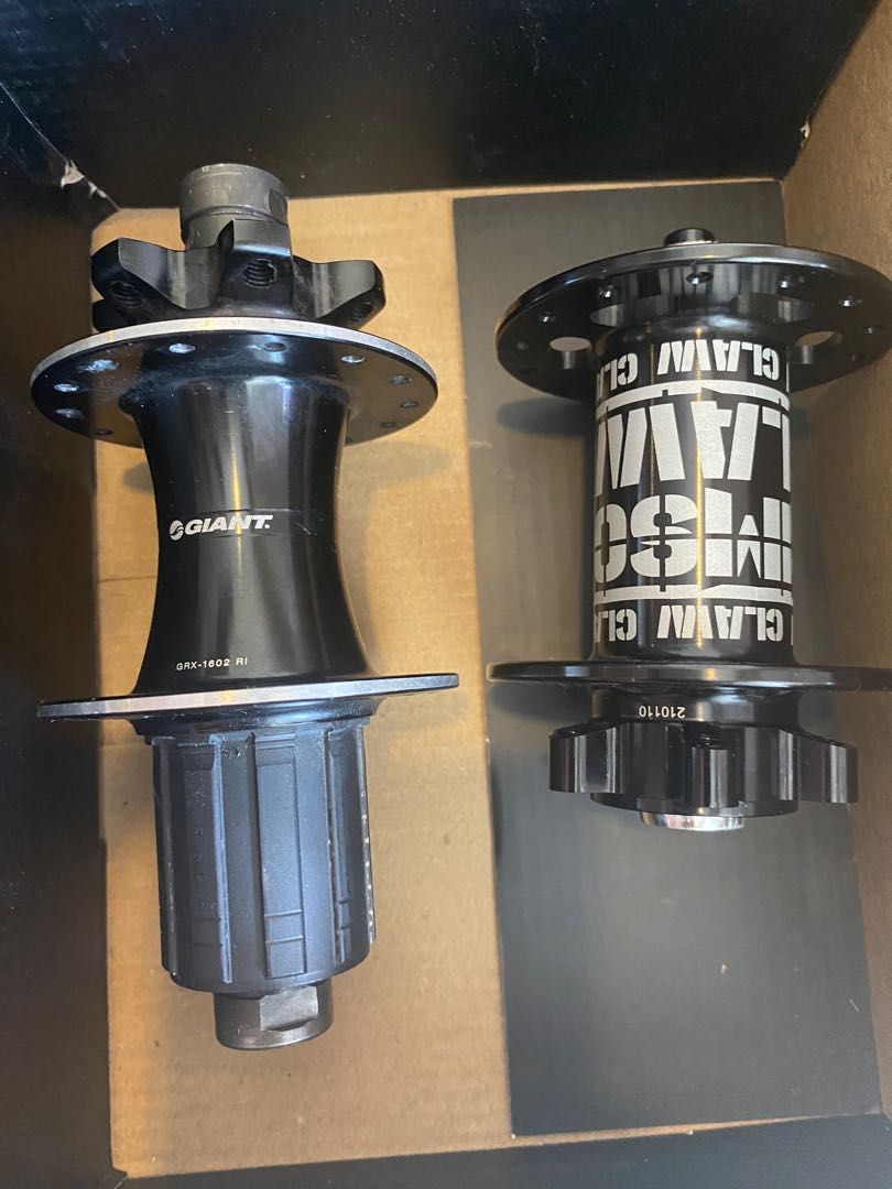 Giant PR2 Road Bike MTB Hubs Sports Equipment Bicycles Parts