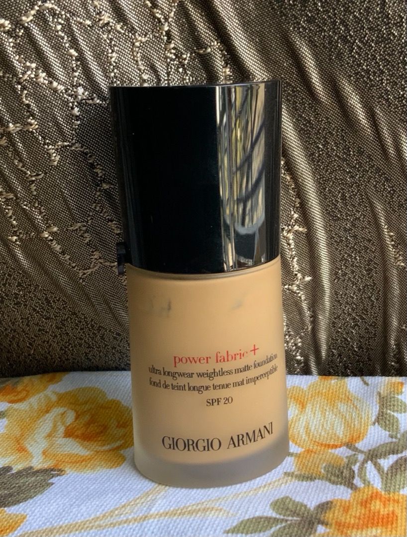 Giorgio Armani Power Fabric Foundation in Shade 6, Beauty & Personal Care,  Face, Makeup on Carousell