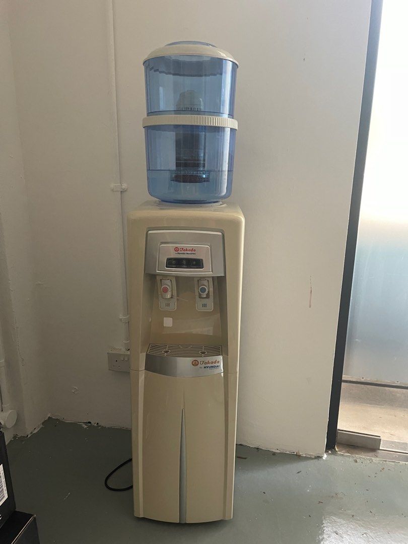 Great refillable water dispenser no need canisters, TV & Home Appliances, Kitchen Appliances
