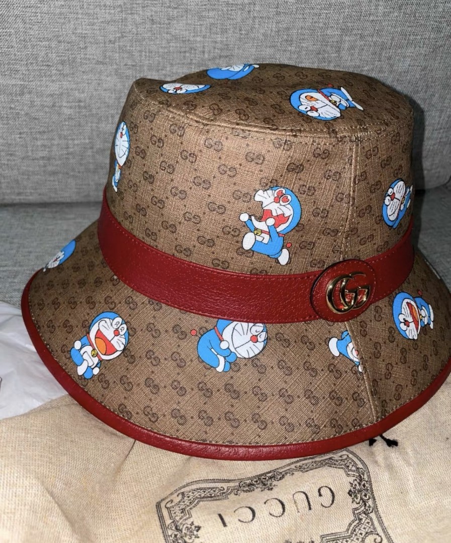 Gucci 聯名叮噹/多啦A夢漁夫帽, 名牌, 飾物及配件- Carousell