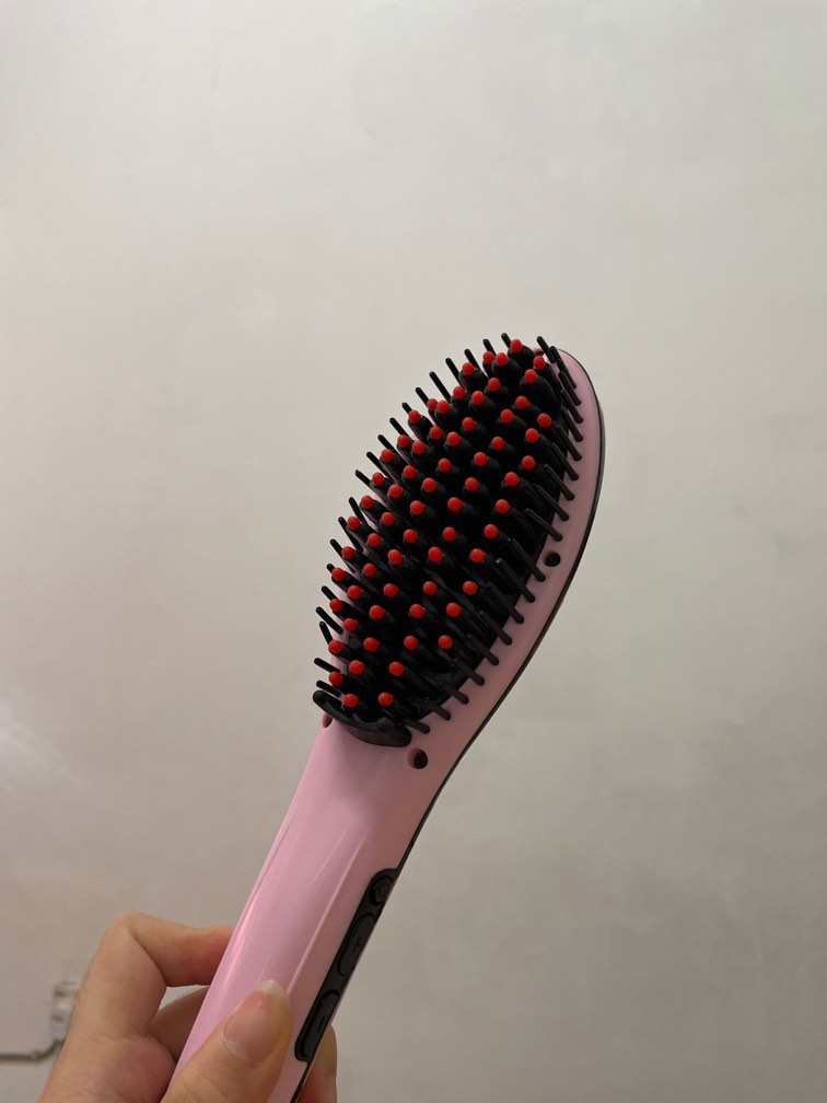 I tried the TYMO IONIC Hair Straightener Brush | Vanity Vlogs Ep. 01 -  YouTube