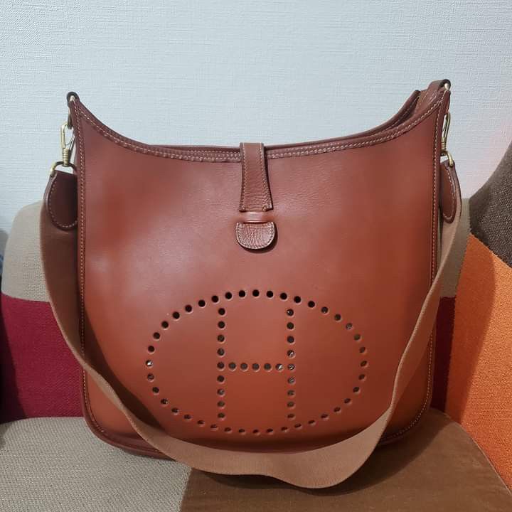 Hermes Evelyn GM size, Luxury, Bags & Wallets on Carousell