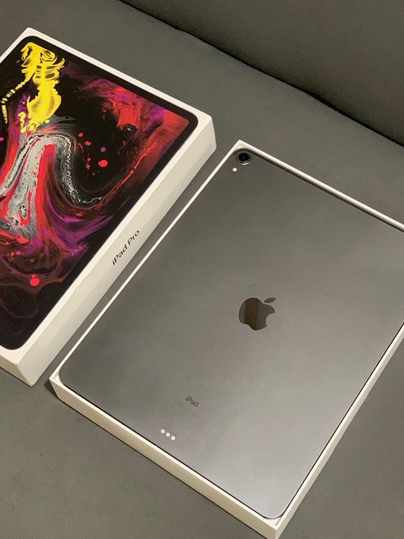 iPad Pro 12.9 inch (2nd Gen), Mobile Phones & Gadgets, Tablets, iPad on