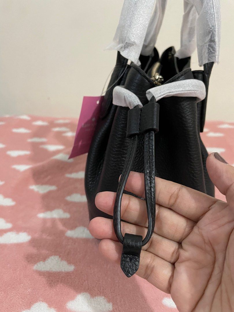 Kate Spade Mini Dumpling (Category: Luxury Bags & Wallets) located in Manila. Submitted by mopit_8866 (Listing ID 1215671519, Image 3). Description: - pebbled leather - adjustable leather strap - original kate spade bought in US.