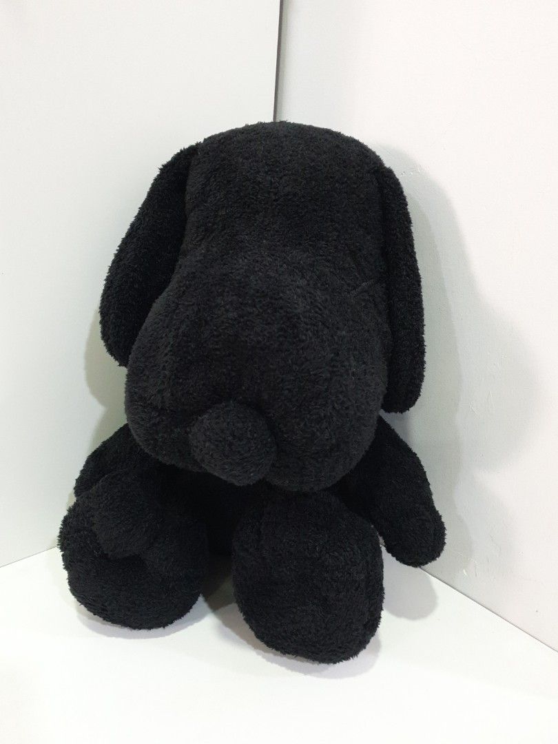 Black shop snoopy plush