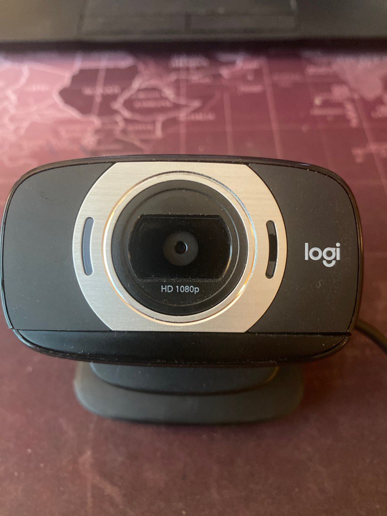 Logitech Webcam C615, & Tech, Parts & Accessories, Webcams on Carousell