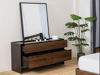 (Category: ) located in . Submitted by bedandbasics (Listing ID 1215543210, Image 1). Description: .