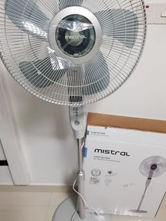Mistral Standing Fan 16” with remote