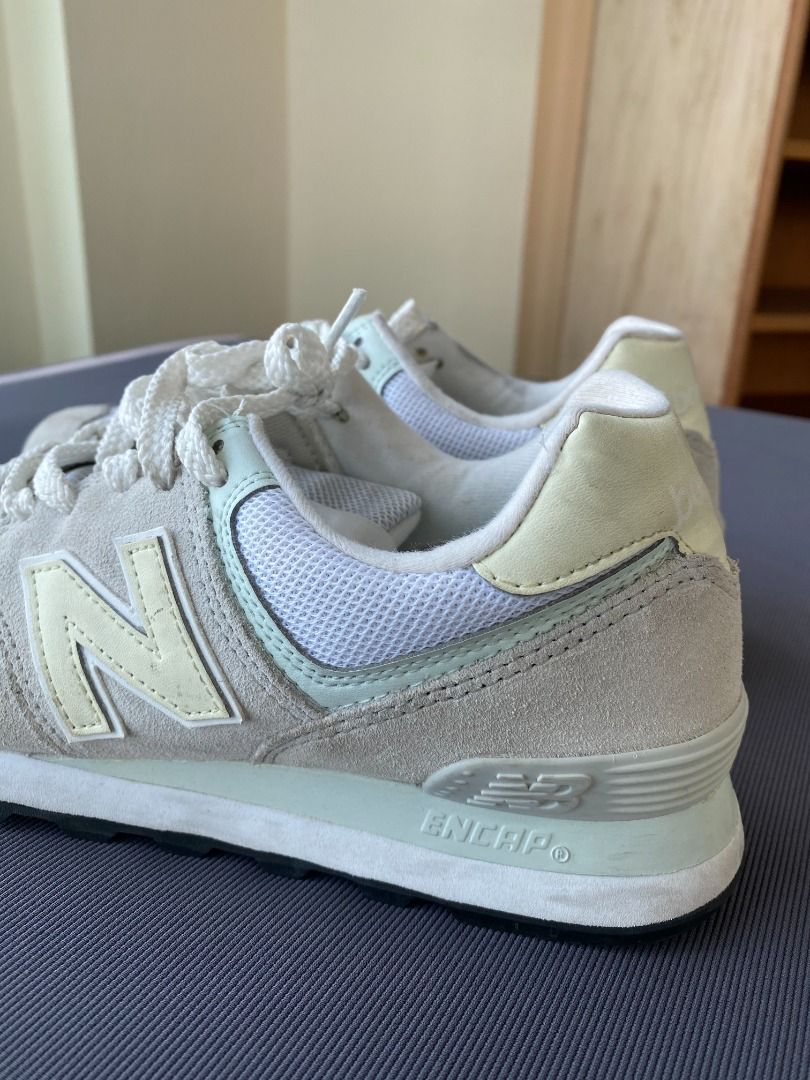 New balance free delivery clearance