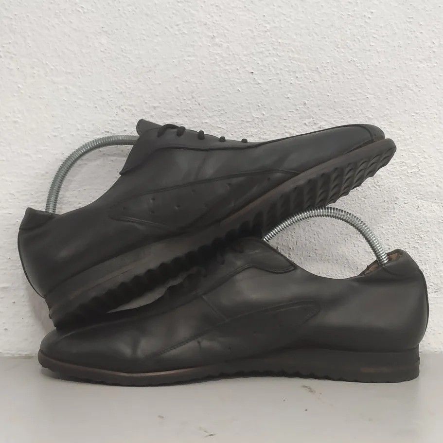 Nicola benson deals sneakers