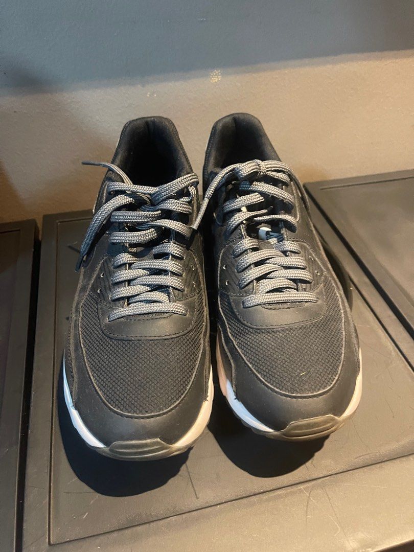 nike airmax black and grey