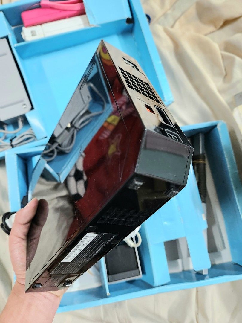 Nintendo Wii Black RVL001 (US Version) backwards compatible to