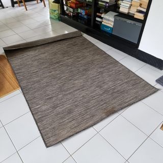 No piling woven rug