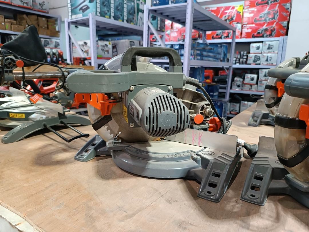 Ozito battery drop saw shop