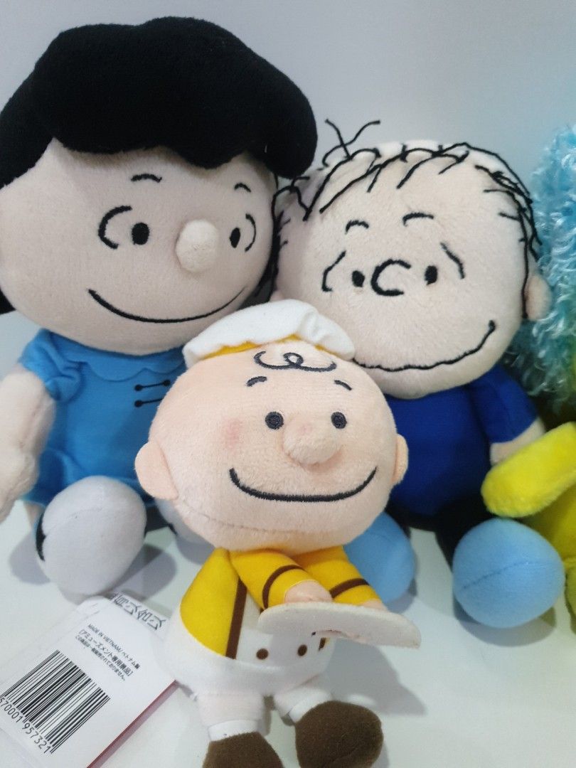 Peanuts characters plush store toys