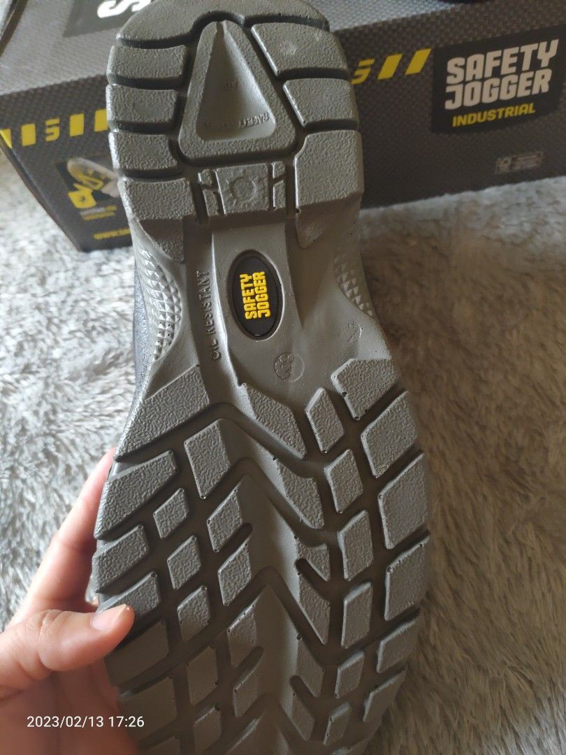 Sepatu Safety Jogger Desert Black, Fesyen Pria, Sepatu , Sepatu Boot di