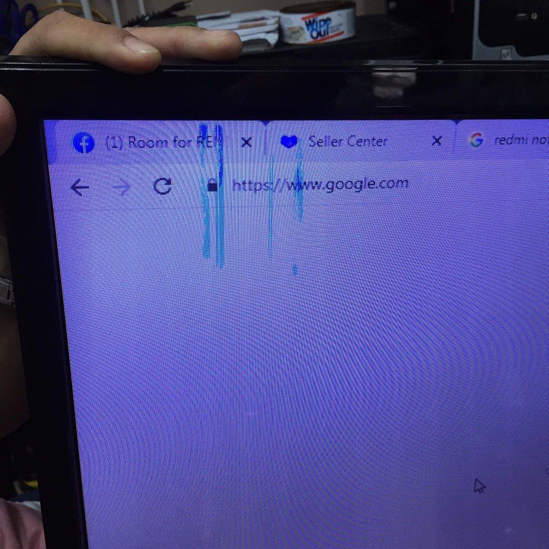 Sharp 32" TV Monitor (issue: USB not working) (Category: TV) located in Pasay City. Submitted by ayinong168 (Listing ID 1215563456, Image 2). Description: Description: -Screen Display: 32 inches LED back-light television -Rating: 110-240V ~ 50/60Hz -Wattage: Calculated 43 Watts -Equipped and powered with HDMI and other supporting supplies NOTE: Item has visible line on the screen usb slot not working Actual photos are posted and provided. WYSIWYG