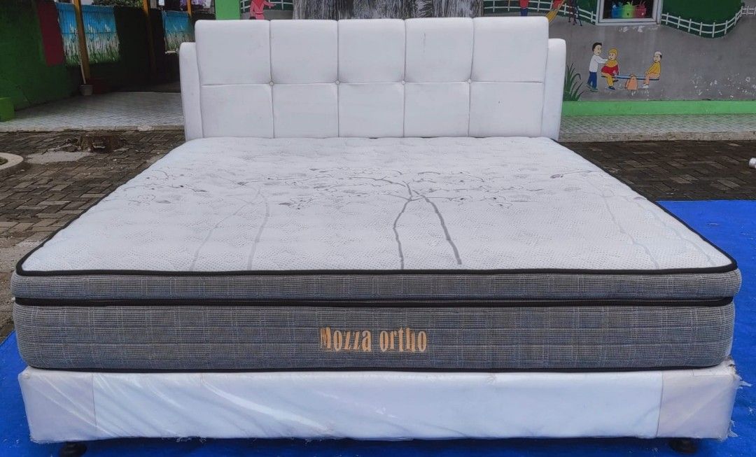 Spring bed full set import uk.200, Perabotan Rumah di Carousell